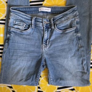 Flying Monkey Women's Light Blue Skinny Jeans Size 25